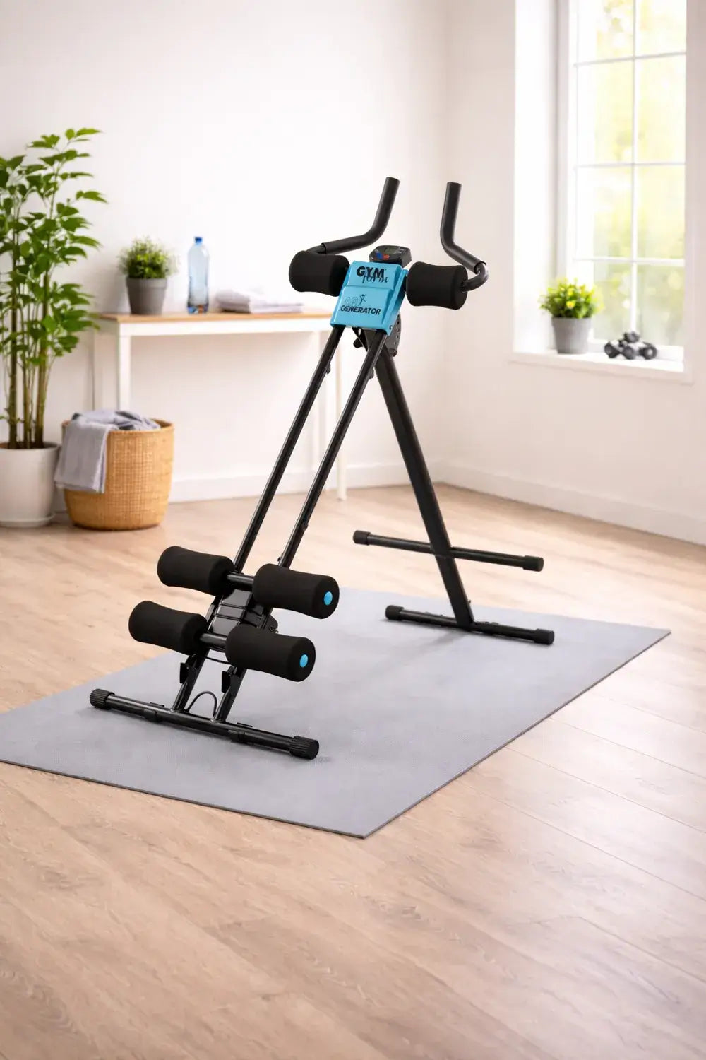 Ganzkörpertrainer klappbar für Bauch- und Rumpftraining im Homegym, kompaktes Ganzkörper-Trainingsgerät auf Trainingsmatte