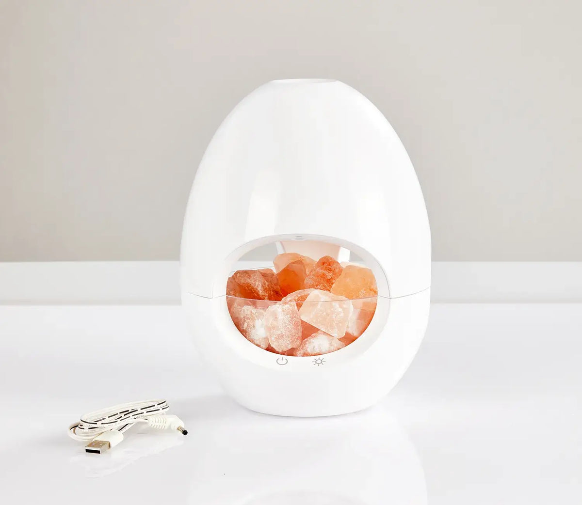 Aroma Diffuser mit Salzkristallen, Luftbefeuchter und Wellness-Lampe in Weiß mit warmem Stimmungslicht
