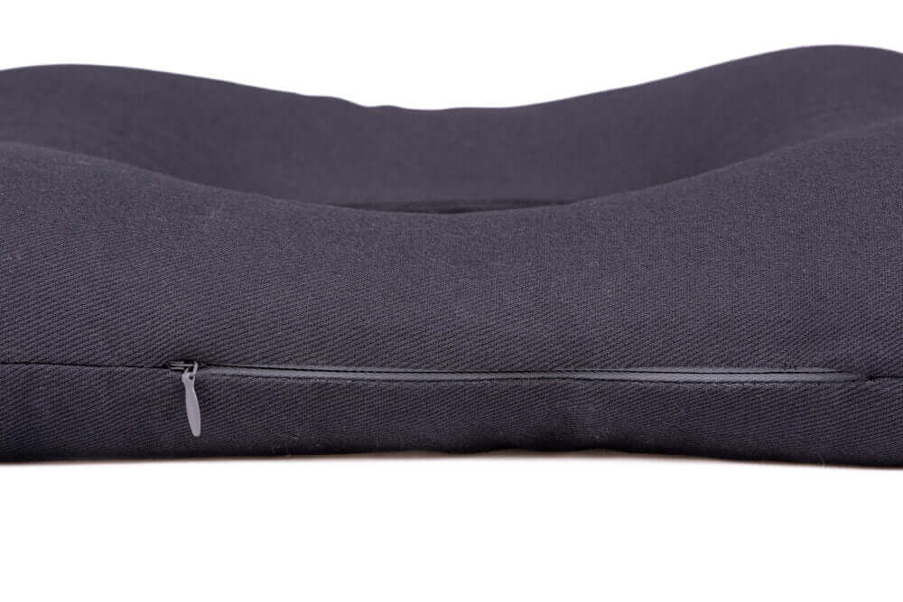 Anti Dekubitus Kissen mit Buchweizenfüllung druckentlastend, ergonomisches Sitzkissen mit Reißverschluss, dunkelgrau