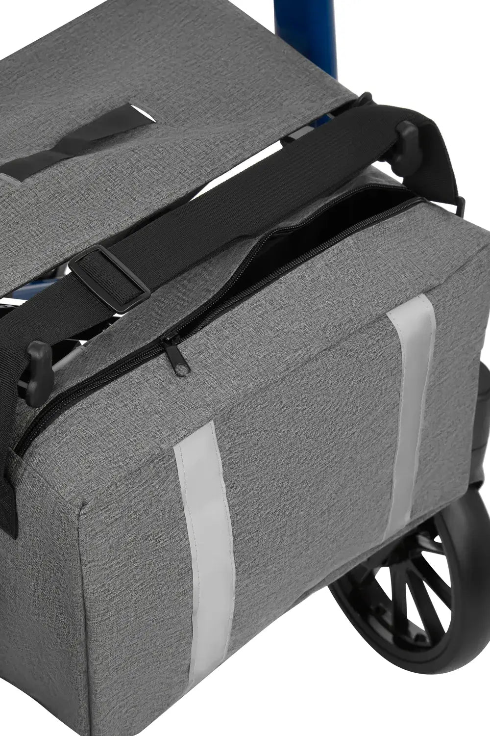 rollator leicht faltbar mit Einkaufstasche und Schultergurt, graue Tasche am Rollator befestigt