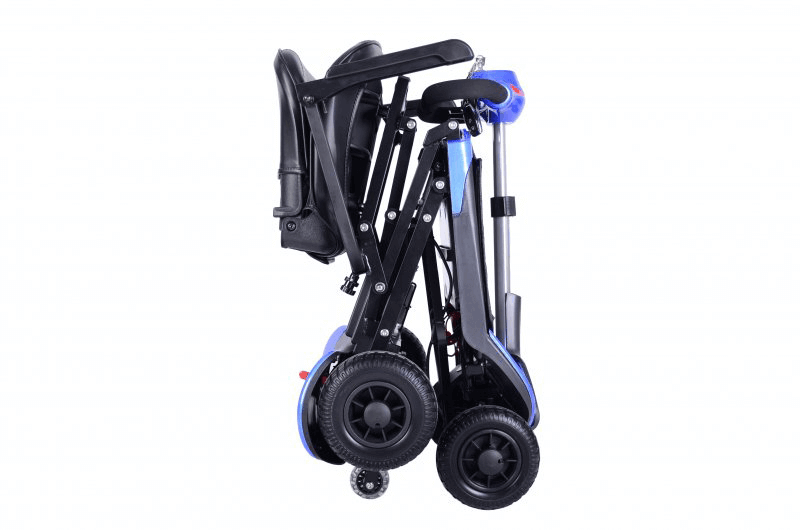 Alt Tag: Elektro Scooter faltbar zusammengeklappt, kompakter Elektroscooter mit Sitz und großen Rädern für Reisen und Alltag