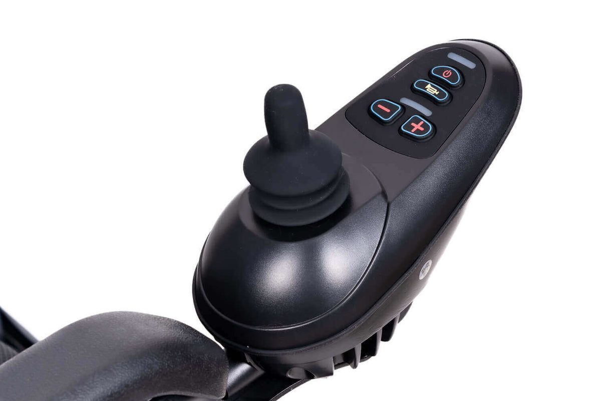 Elektrorollstuhl Bedienfeld mit Joystick-Steuerung, Tasten für Geschwindigkeit und Batterieanzeige