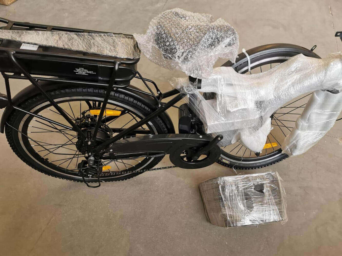 E-Bike Damen 26 Zoll ZF10 Urban Bike B-Ware Angebot, teilmontiert und verpackt mit Gepäckträger und Schutzblechen