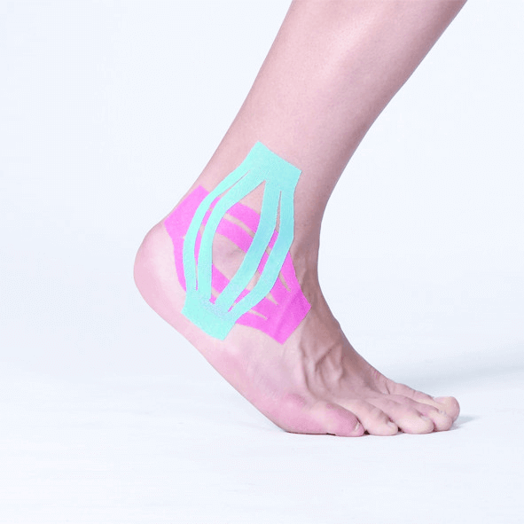 Kinesiologisches Tape Großpackung Maxtaping A+ am Sprunggelenk – Sporttape zur Stabilisierung von Fuß und Knöchel