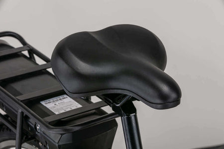 Damen City E-Bike 26 Zoll ZF10 – komfortabler City-Fahrradsattel mit Gepäckträger, Detailansicht